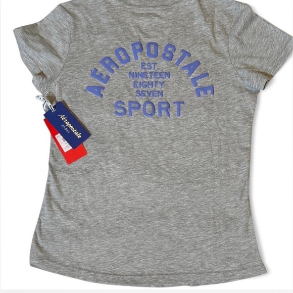 NWT Aeropostale Sport Gray V-Neck T-Shirt Small - Picture 2 of 6